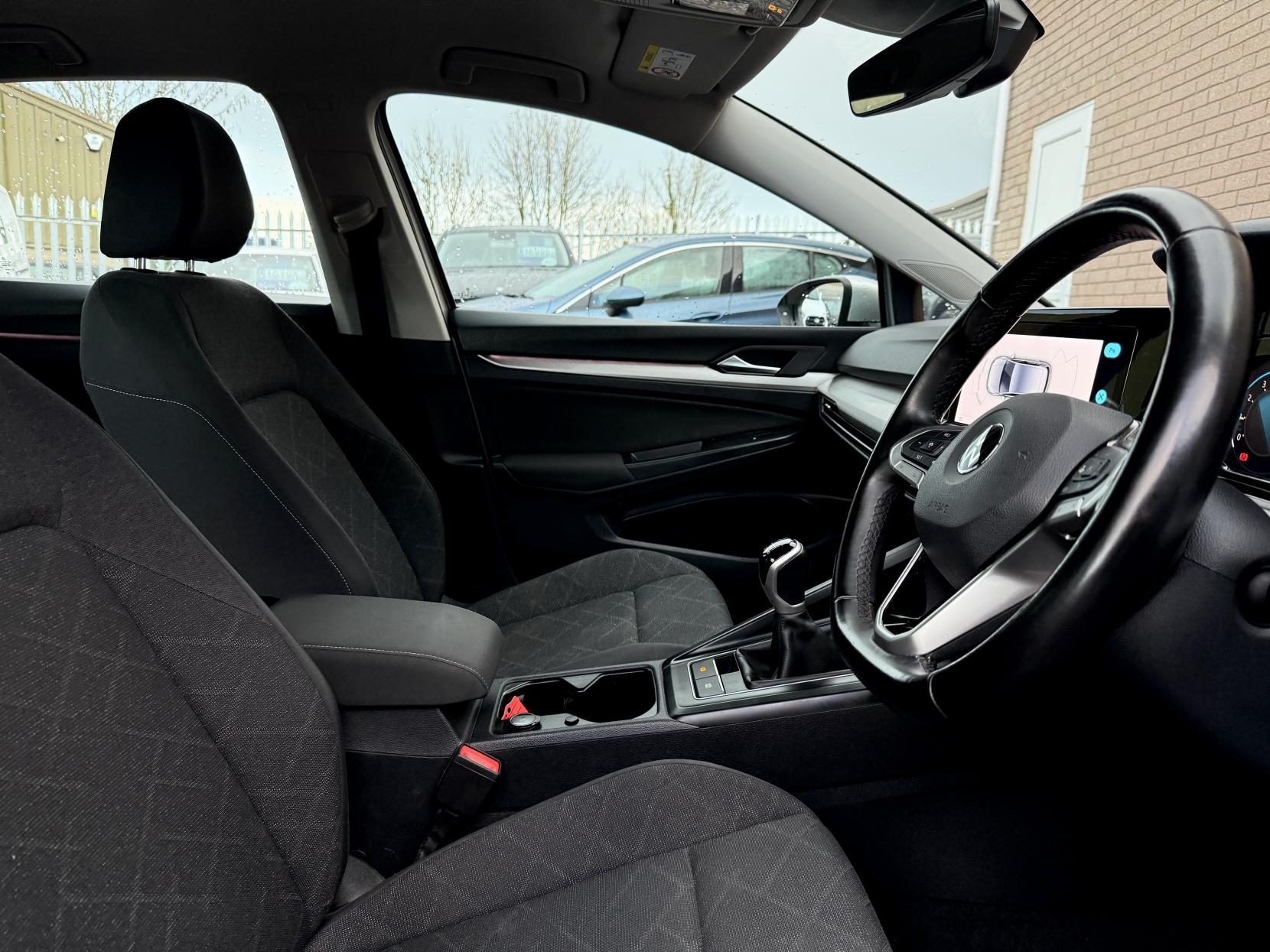 Volkswagen Golf 1.0 TSI Life Hatchback 5dr Petrol Manual Euro 6 (s/s) (110 ps)