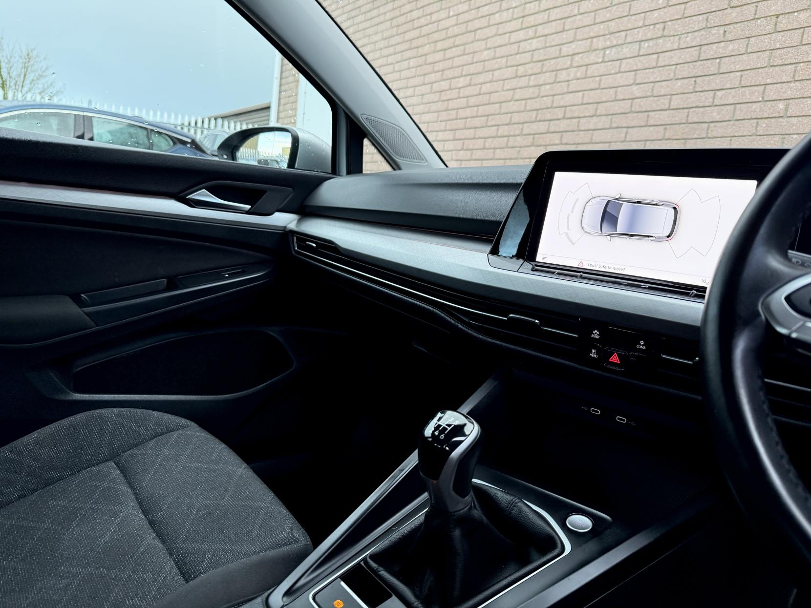 Volkswagen Golf 1.0 TSI Life Hatchback 5dr Petrol Manual Euro 6 (s/s) (110 ps)