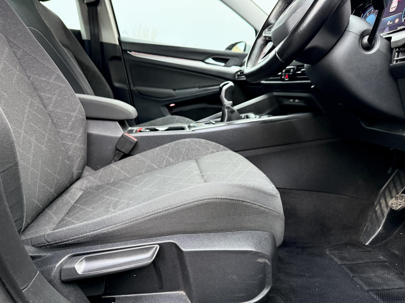 Volkswagen Golf 1.0 TSI Life Hatchback 5dr Petrol Manual Euro 6 (s/s) (110 ps)