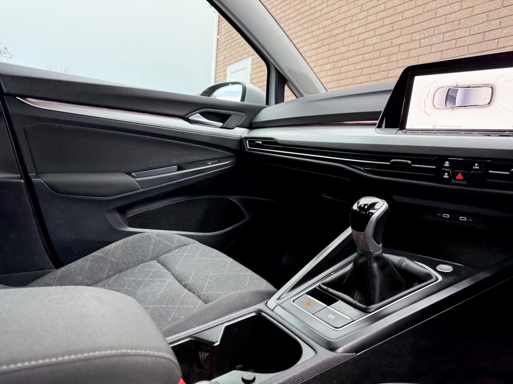 Volkswagen Golf 1.0 TSI Life Hatchback 5dr Petrol Manual Euro 6 (s/s) (110 ps)