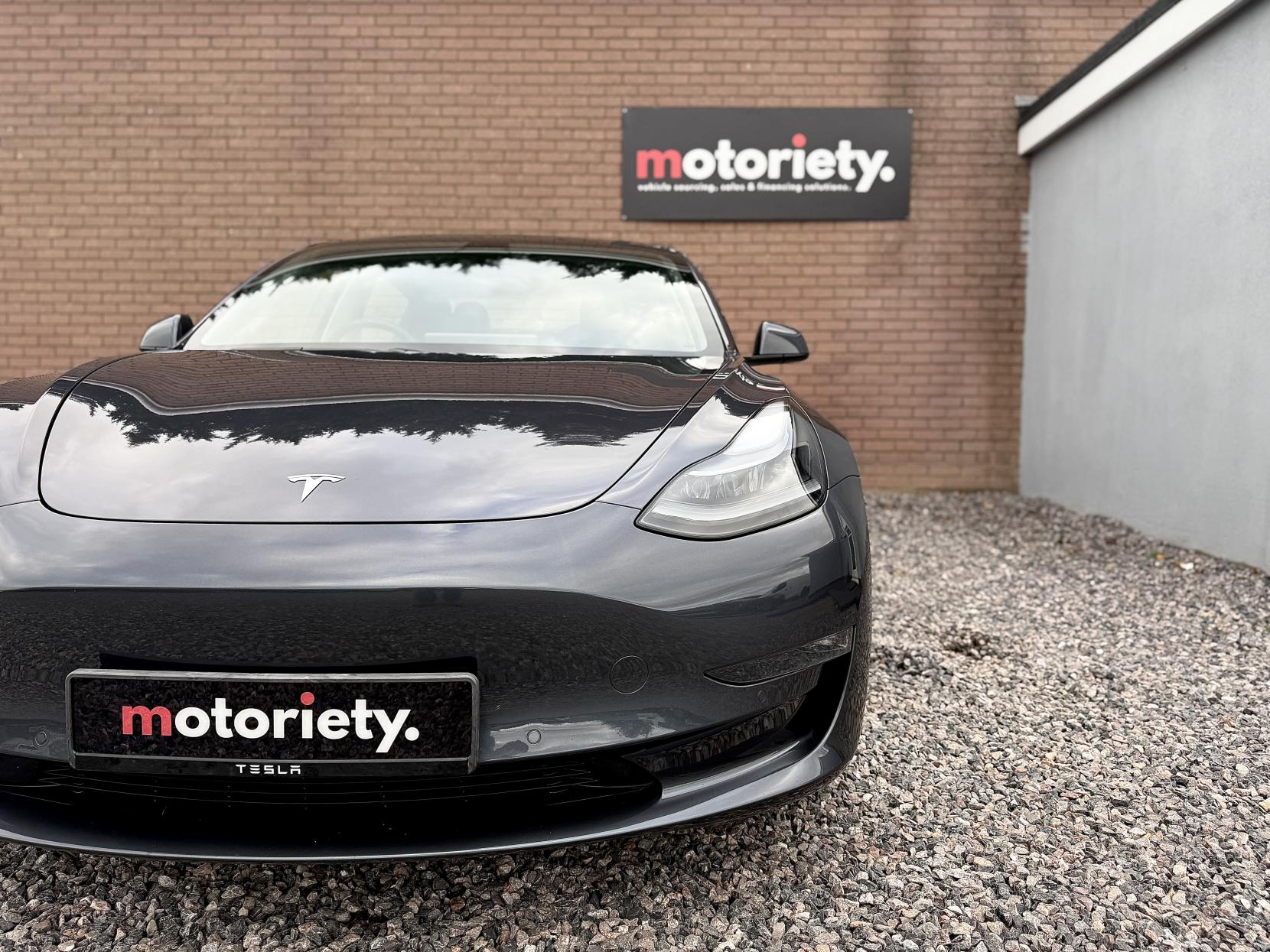 Tesla Model 3 (Dual Motor) Long Range Saloon 4dr Electric Auto 4WDE (346 ps)