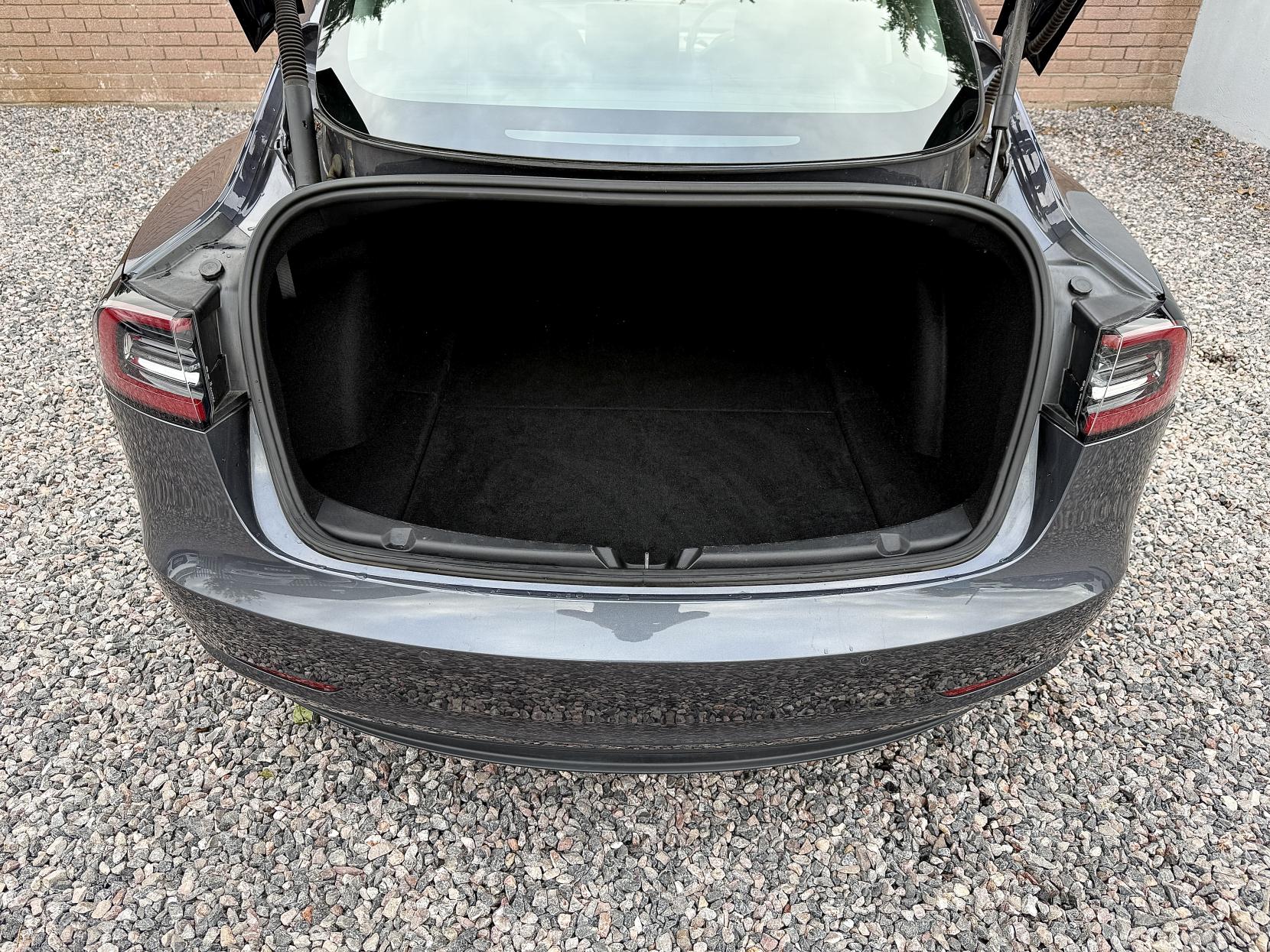 Tesla Model 3 (Dual Motor) Long Range Saloon 4dr Electric Auto 4WDE (346 ps)