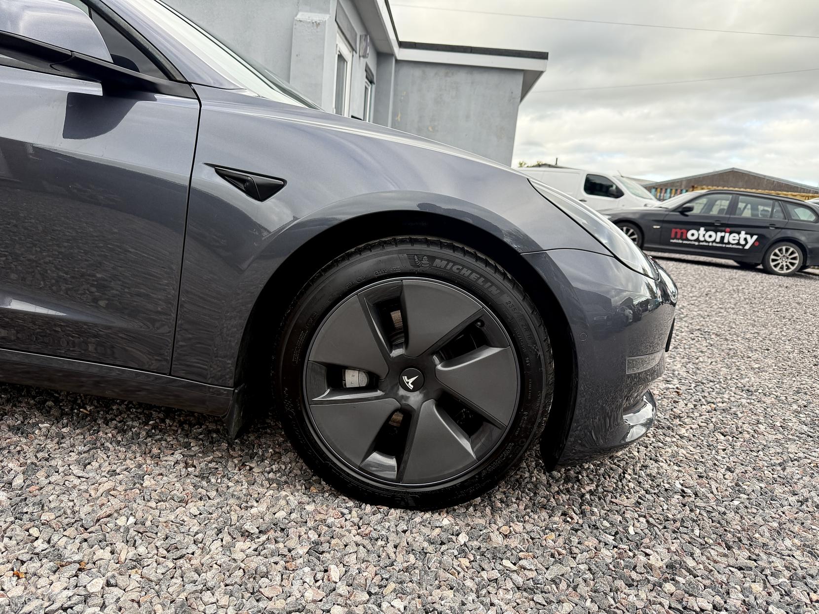 Tesla Model 3 (Dual Motor) Long Range Saloon 4dr Electric Auto 4WDE (346 ps)