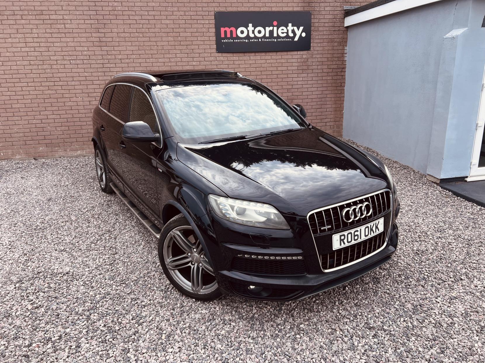 Audi Q7 3.0 TDI V6 S line SUV 5dr Diesel Tiptronic quattro Euro 5 (s/s) (245 ps)