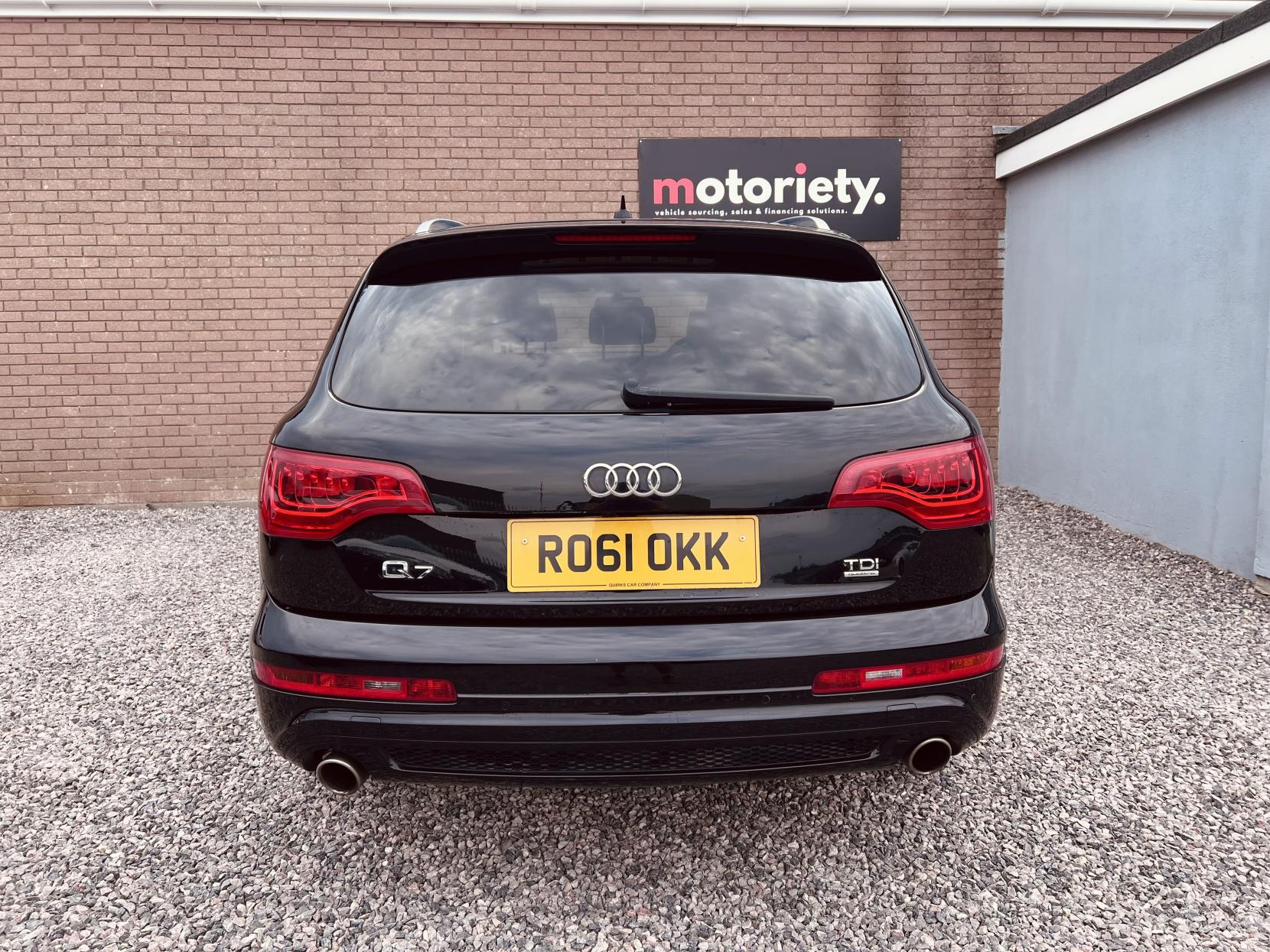 Audi Q7 3.0 TDI V6 S line SUV 5dr Diesel Tiptronic quattro Euro 5 (s/s) (245 ps)