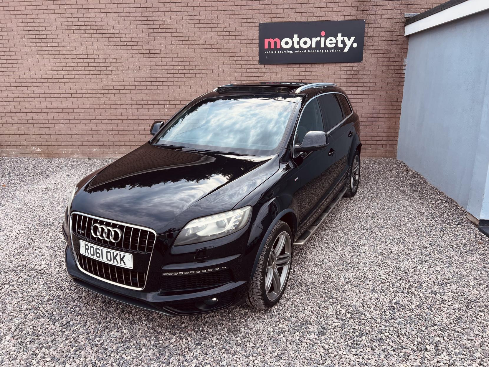 Audi Q7 3.0 TDI V6 S line SUV 5dr Diesel Tiptronic quattro Euro 5 (s/s) (245 ps)