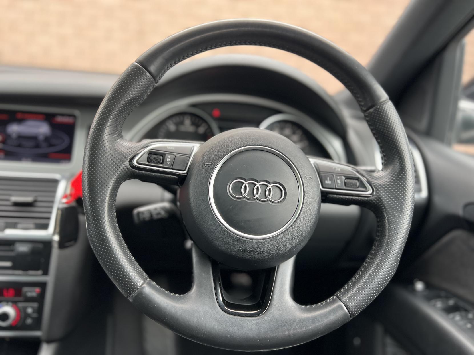 Audi Q7 3.0 TDI V6 S line SUV 5dr Diesel Tiptronic quattro Euro 5 (s/s) (245 ps)