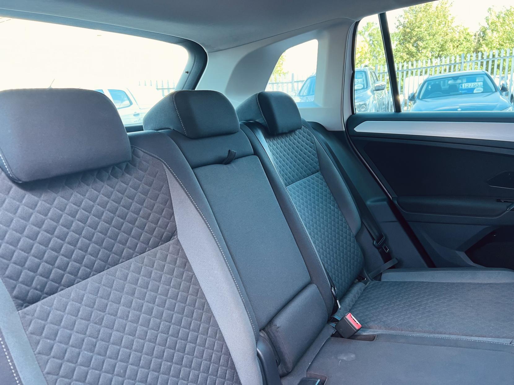 Volkswagen Tiguan 2.0 TDI Match SUV 5dr Diesel DSG Euro 6 (s/s) (150 ps)