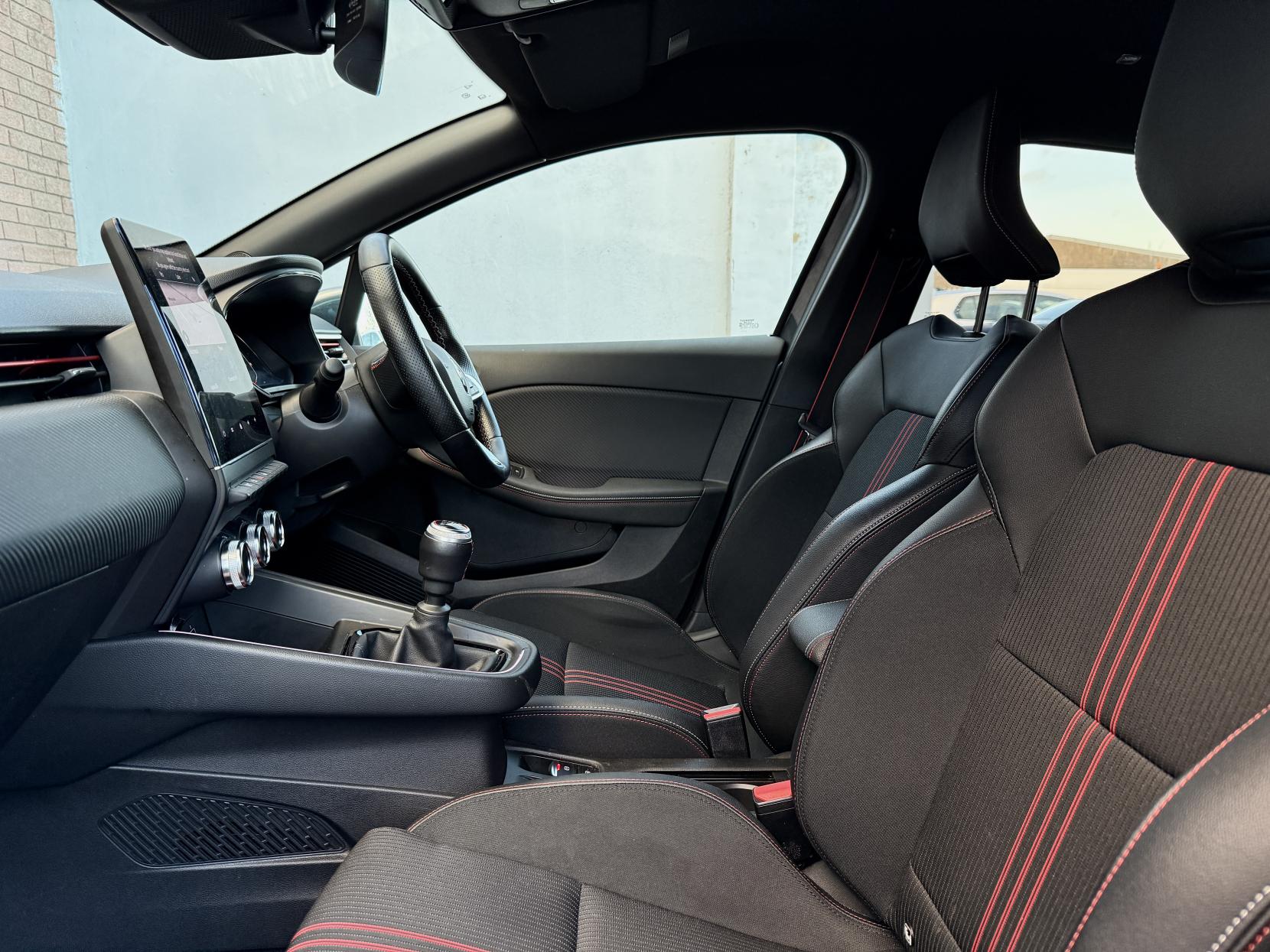 Renault Clio 1.0 TCe RS Line Hatchback 5dr Petrol Manual Euro 6 (s/s) (90 ps)