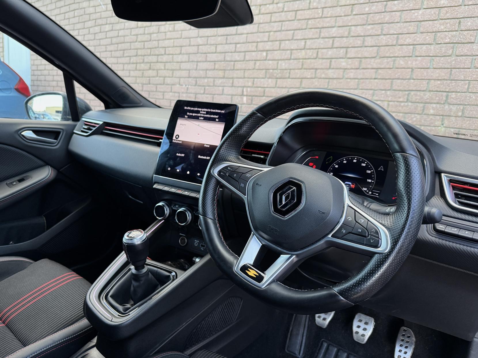 Renault Clio 1.0 TCe RS Line Hatchback 5dr Petrol Manual Euro 6 (s/s) (90 ps)