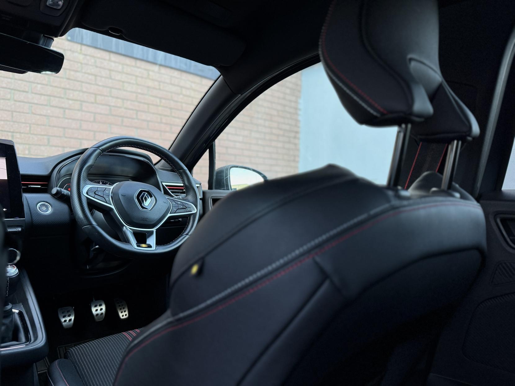 Renault Clio 1.0 TCe RS Line Hatchback 5dr Petrol Manual Euro 6 (s/s) (90 ps)