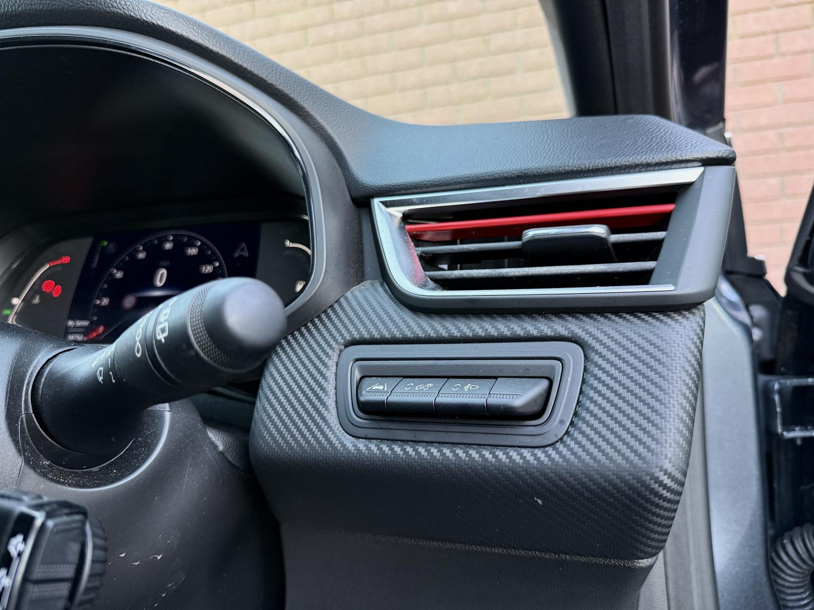 Renault Clio 1.0 TCe RS Line Hatchback 5dr Petrol Manual Euro 6 (s/s) (90 ps)