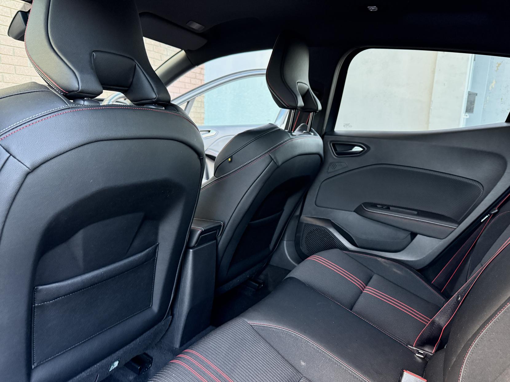 Renault Clio 1.0 TCe RS Line Hatchback 5dr Petrol Manual Euro 6 (s/s) (90 ps)