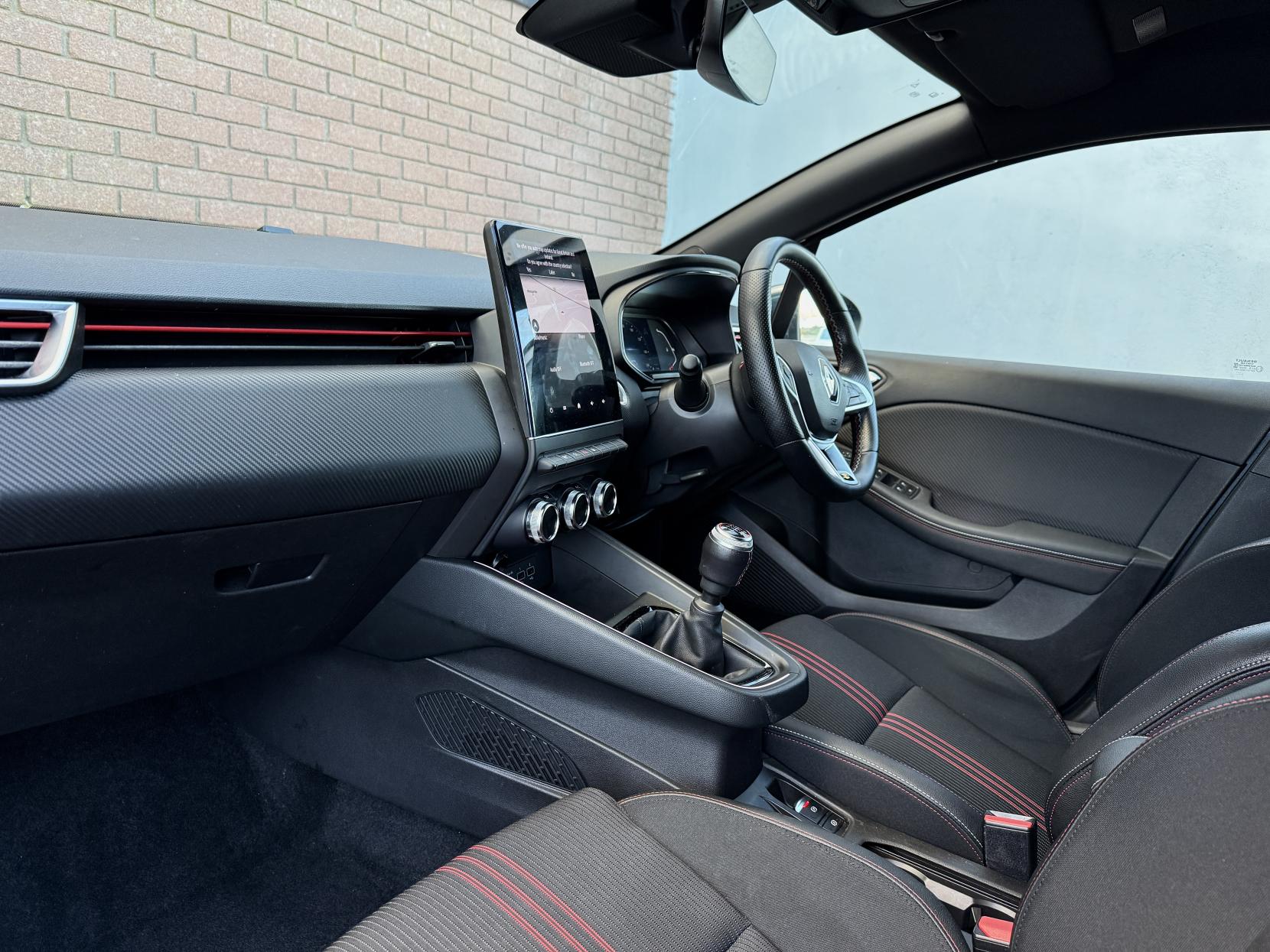 Renault Clio 1.0 TCe RS Line Hatchback 5dr Petrol Manual Euro 6 (s/s) (90 ps)