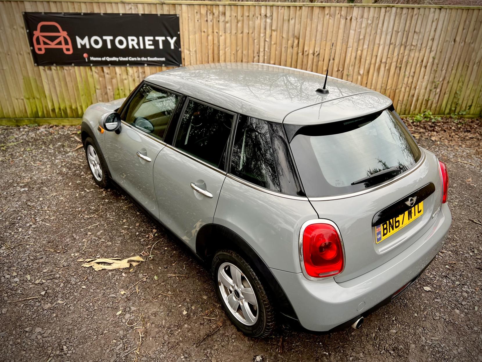 MINI Hatch 1.5 Cooper Hatchback 5dr Petrol Manual Euro 6 (s/s) (136 ps)