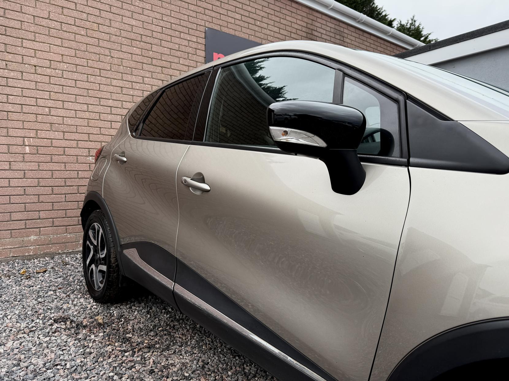 Renault Captur 1.5 dCi ENERGY Dynamique S MediaNav SUV 5dr Diesel Manual Euro 5 (s/s) (90 ps)