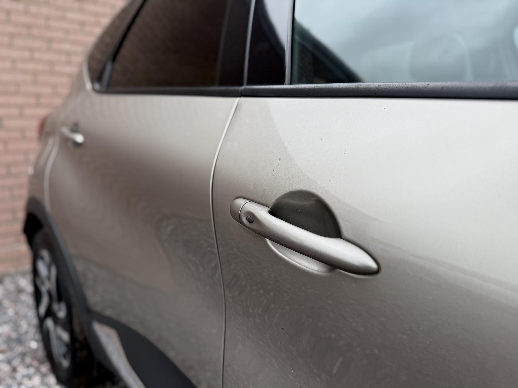 Renault Captur 1.5 dCi ENERGY Dynamique S MediaNav SUV 5dr Diesel Manual Euro 5 (s/s) (90 ps)