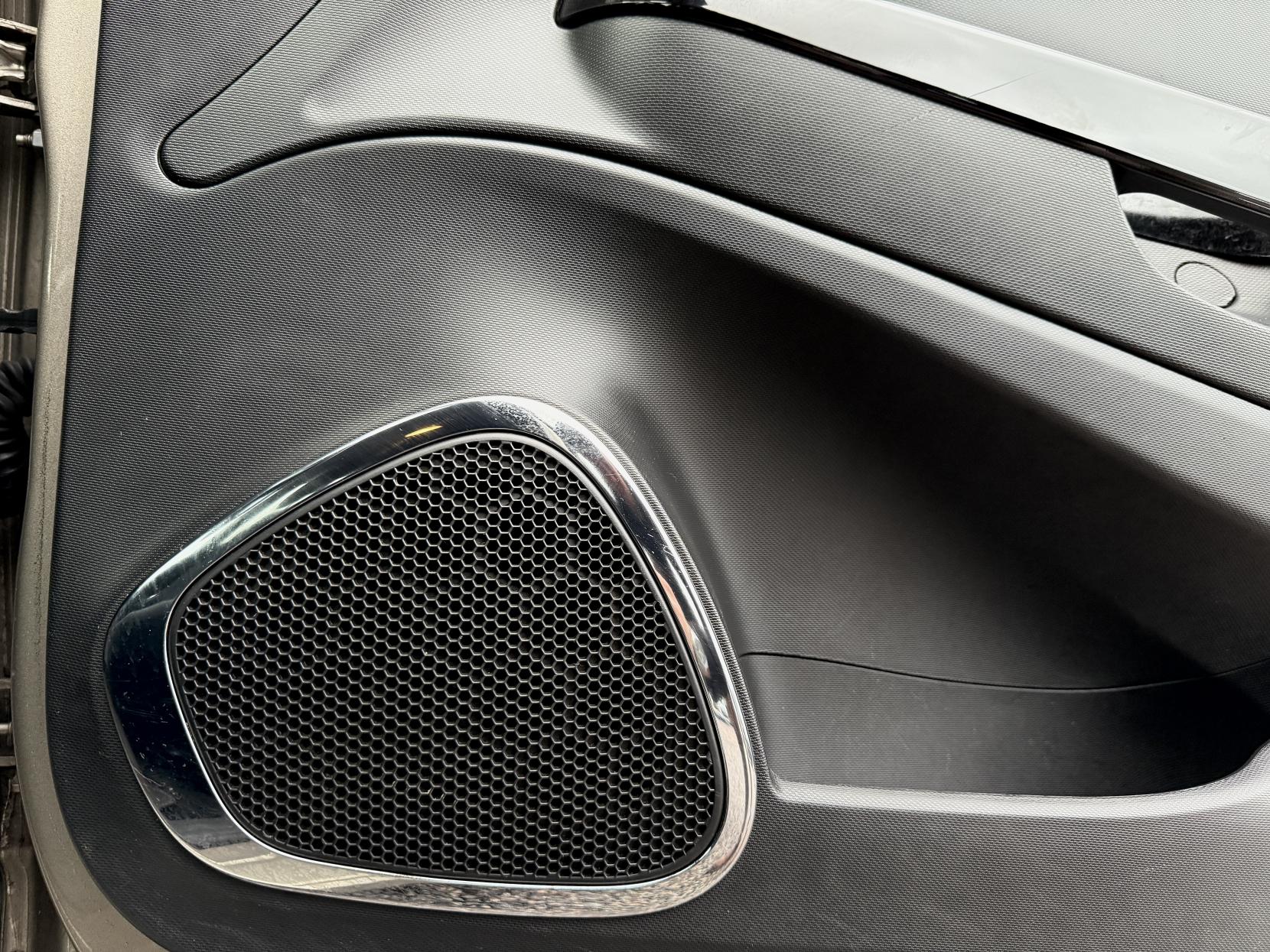 Renault Captur 1.5 dCi ENERGY Dynamique S MediaNav SUV 5dr Diesel Manual Euro 5 (s/s) (90 ps)