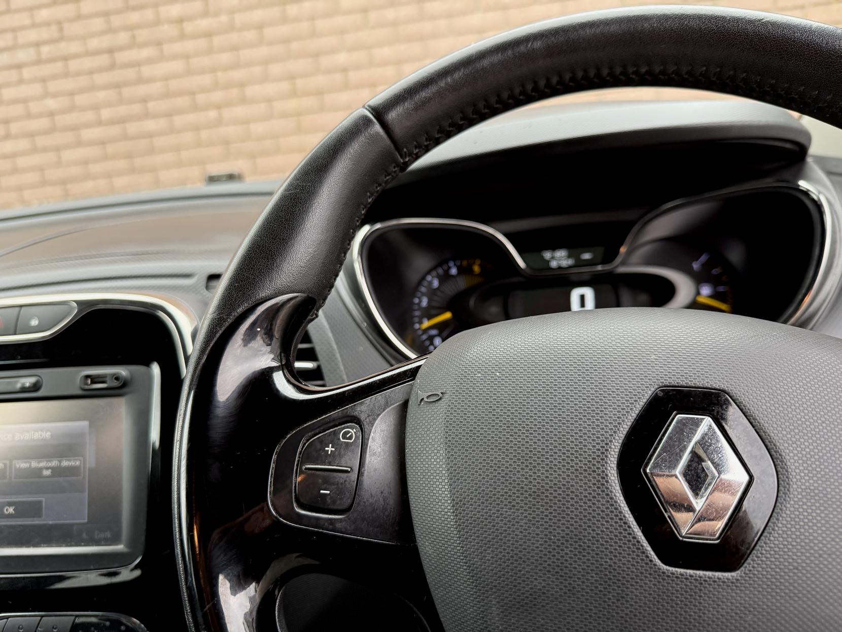 Renault Captur 1.5 dCi ENERGY Dynamique S MediaNav SUV 5dr Diesel Manual Euro 5 (s/s) (90 ps)