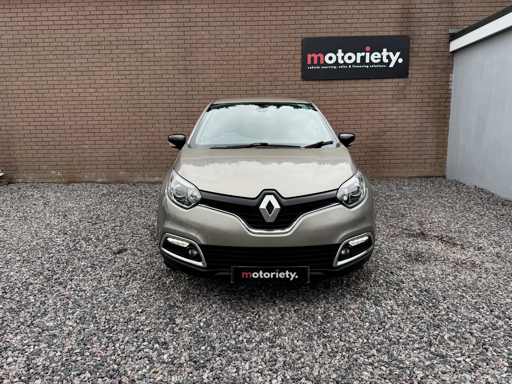 Renault Captur 1.5 dCi ENERGY Dynamique S MediaNav SUV 5dr Diesel Manual Euro 5 (s/s) (90 ps)