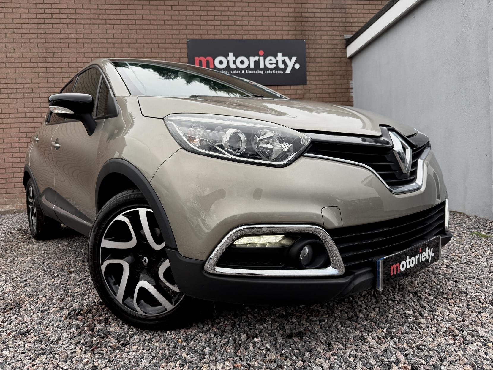 Renault Captur 1.5 dCi ENERGY Dynamique S MediaNav SUV 5dr Diesel Manual Euro 5 (s/s) (90 ps)