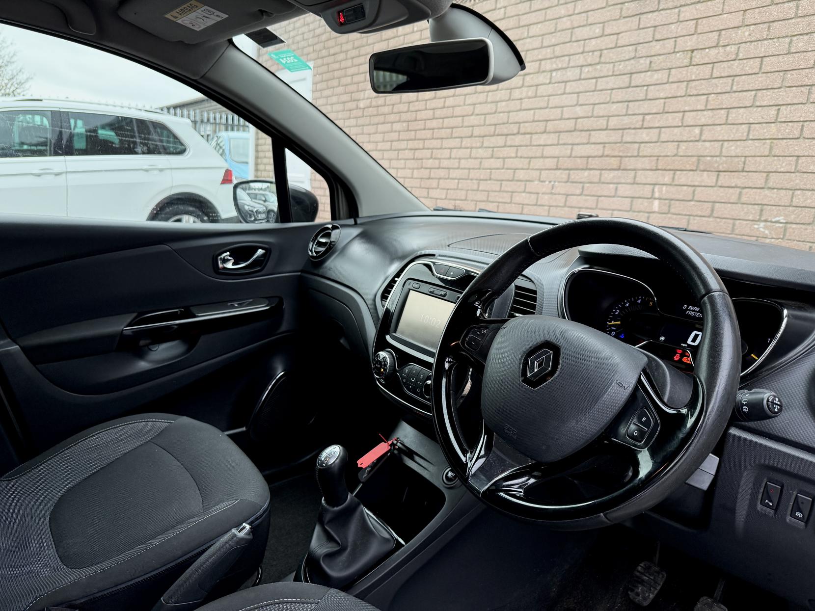 Renault Captur 1.5 dCi ENERGY Dynamique S MediaNav SUV 5dr Diesel Manual Euro 5 (s/s) (90 ps)