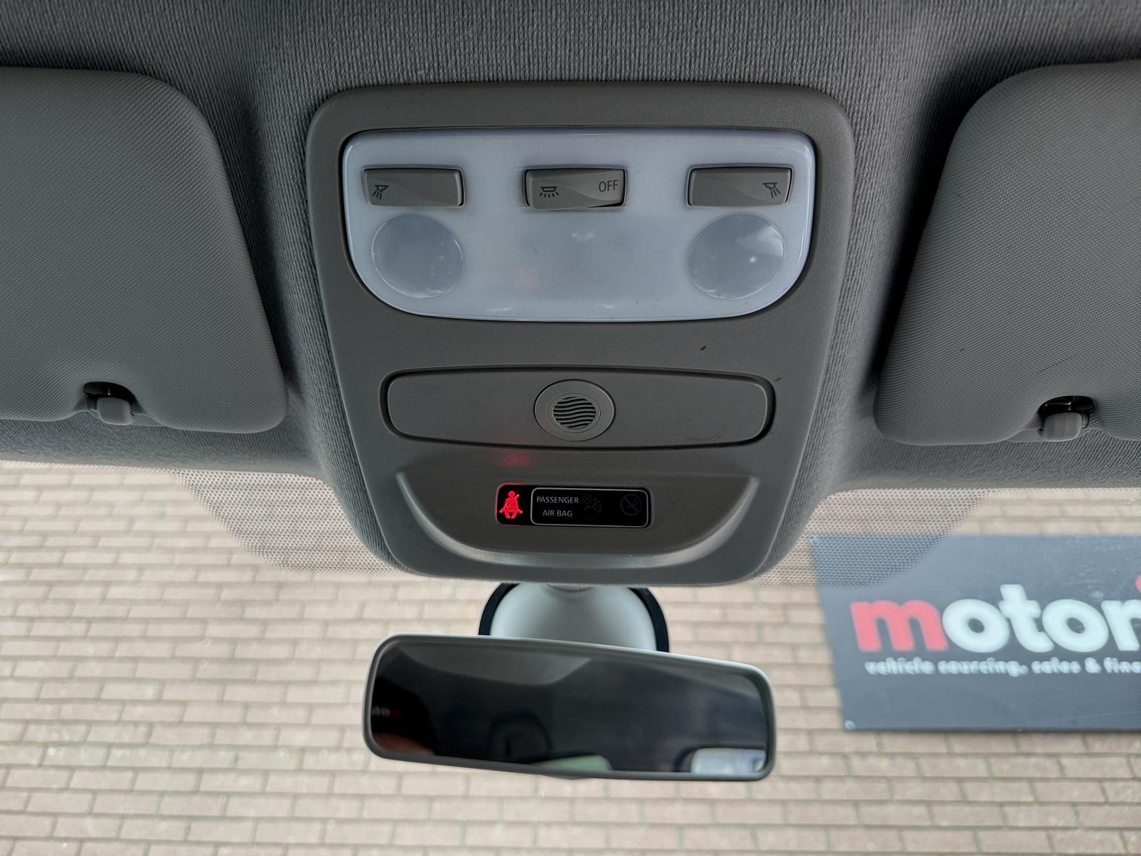 Renault Captur 1.5 dCi ENERGY Dynamique S MediaNav SUV 5dr Diesel Manual Euro 5 (s/s) (90 ps)