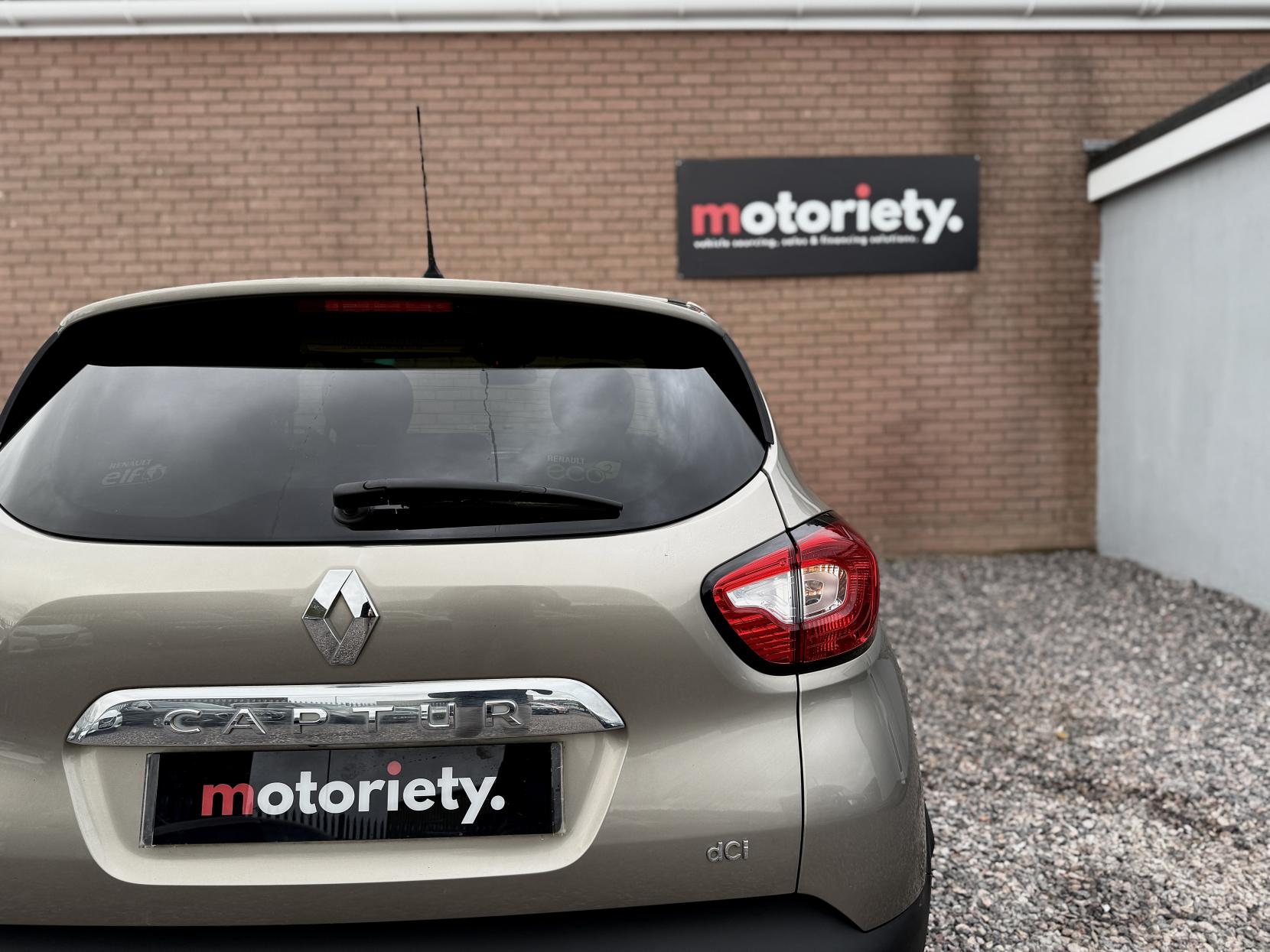 Renault Captur 1.5 dCi ENERGY Dynamique S MediaNav SUV 5dr Diesel Manual Euro 5 (s/s) (90 ps)