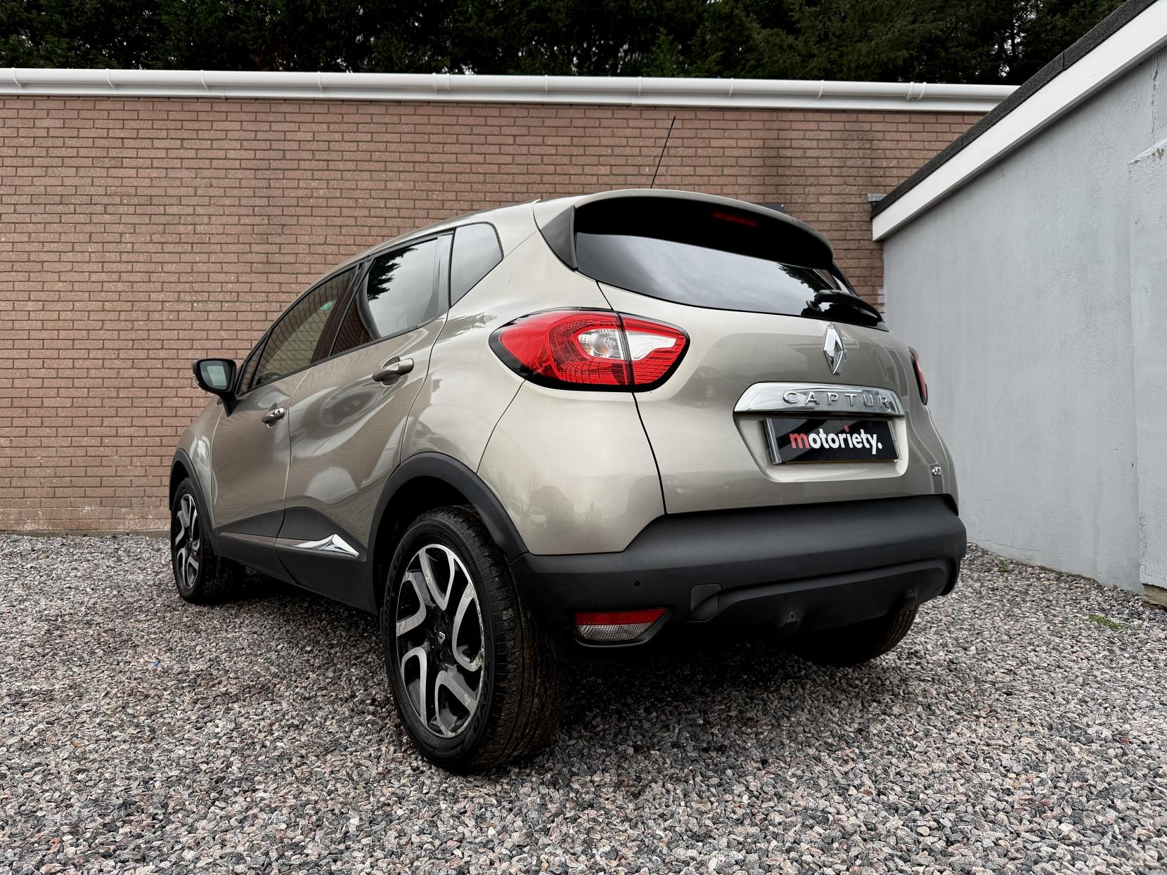 Renault Captur 1.5 dCi ENERGY Dynamique S MediaNav SUV 5dr Diesel Manual Euro 5 (s/s) (90 ps)