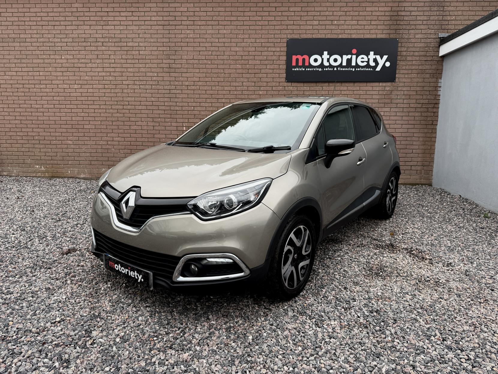 Renault Captur 1.5 dCi ENERGY Dynamique S MediaNav SUV 5dr Diesel Manual Euro 5 (s/s) (90 ps)