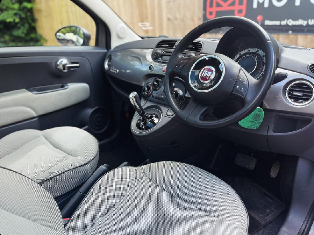 Fiat 500 1.2 Lounge Hatchback 3dr Petrol Dualogic Euro 4 (69 bhp)